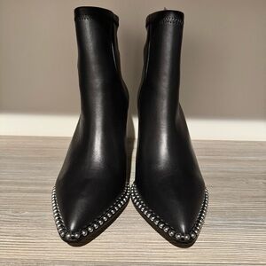 BCBGENERATION Beya Pointy Toe Booties